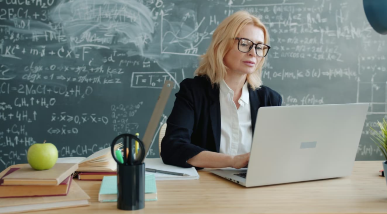 E-Learning Was Supposed to Make Education More Accessible. For a Lot of Students, It Did the Opposite
